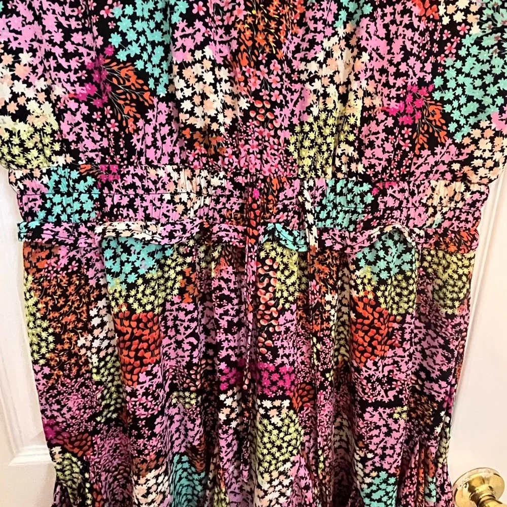 Colorful Patterned Dress - Picture 2 of 5
